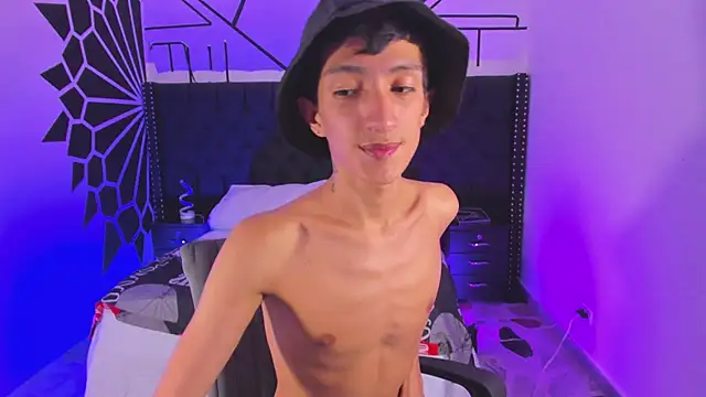 DereckCooperr online show from January 29, 8:25 pm