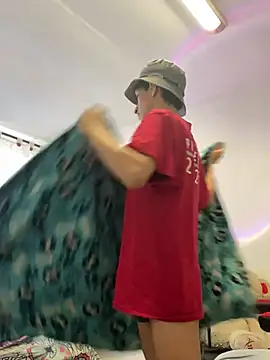 DereckCooperr online show from February 9, 6:47 pm