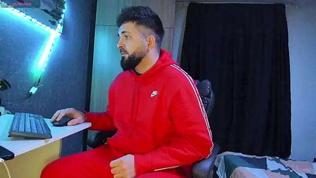 Snapshot of Eduu2322 chatting on March 15, 10:11 pm Eduu2322 online show from March 15, 10:11 pm