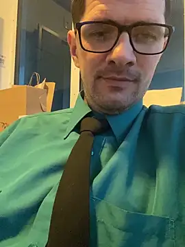 Juliano2289 online show from May 30, 7:14 pm