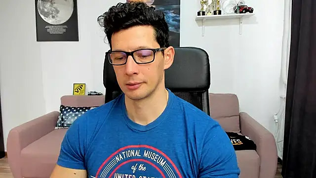 BrutusK08 online show from February 4, 8:53 am