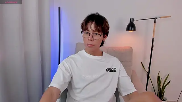 kim lian21 online show from November 3, 12:52 pm