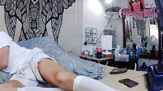 Snapshot of Obi-Spun-Kenobi chatting on February 13, 12:57 am Obi-Spun-Kenobi online show from February 13, 12:57 am