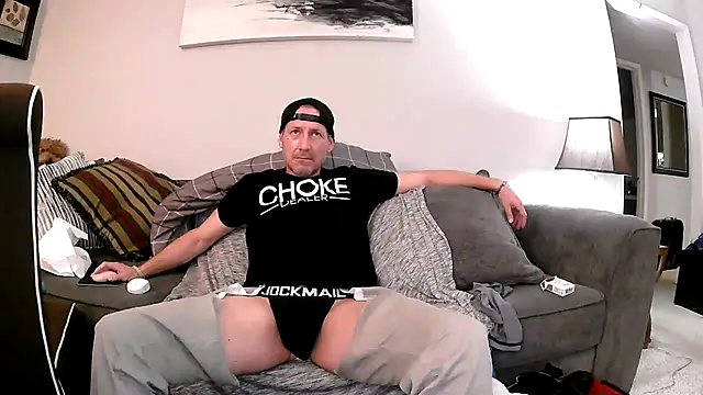 Snapshot of Obi-Spun-Kenobi chatting on February 11, 6:19 am Obi-Spun-Kenobi online show from February 11, 6:19 am