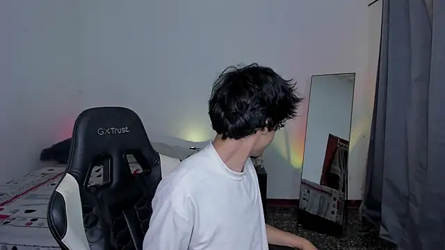 Alan26  online show from January 7, 10:59 pm