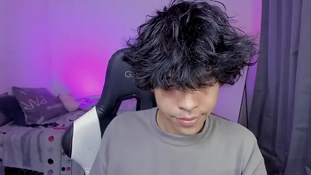 Alan26  online show from March 9, 2:49 am