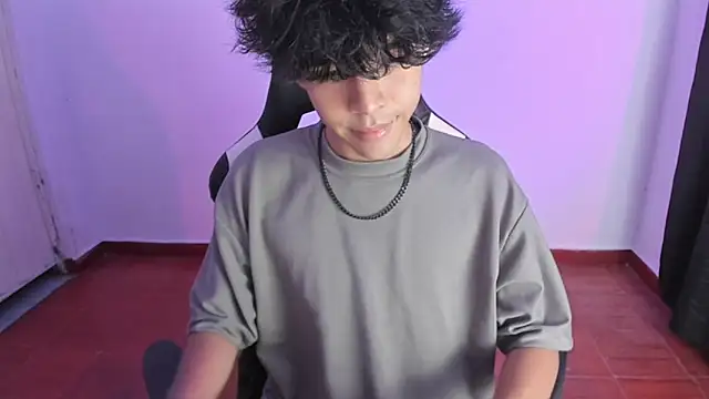 Alan26  online show from February 13, 3:50 am