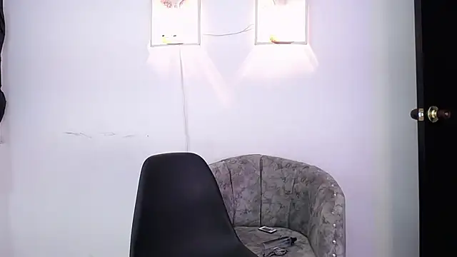 Snapshot of Harry_jhonsson chatting on February 24, 1:35 am Harry jhonsson online show from February 24, 1:35 am