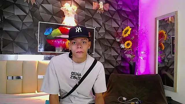 Snapshot of Harry_jhonsson chatting on January 11, 3:34 am Harry jhonsson online show from January 11, 3:34 am