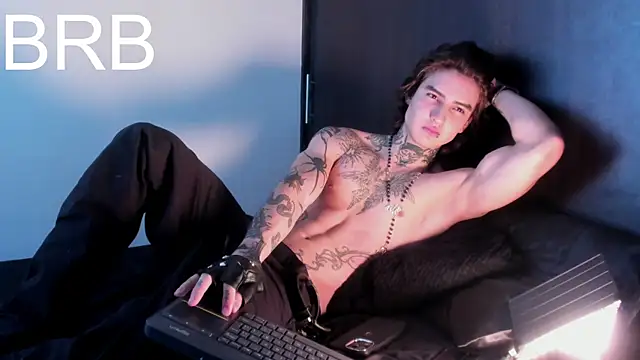 dantecoppolaa  online show from March 15, 3:37 pm