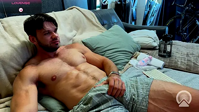 ericeric507 online show from September 27, 4:54 am