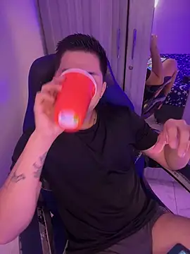 Niicky1  online show from April 9, 10:38 pm