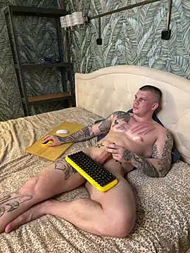 MrrKray online show from February 22, 5:42 pm