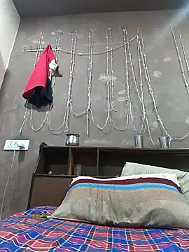 lund lol online show from March 17, 8:17 am