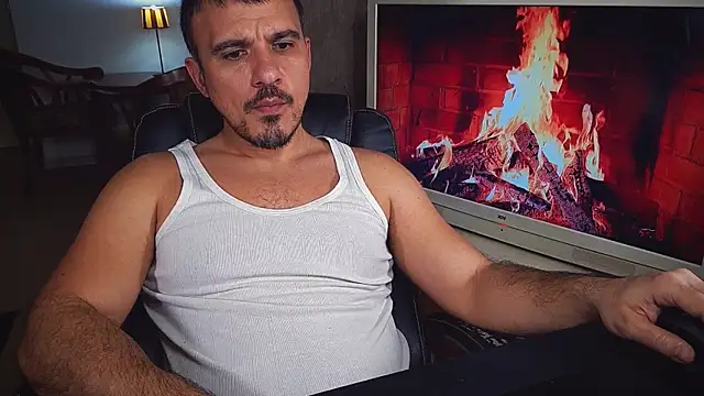 officeman7 online show from January 30, 4:24 pm