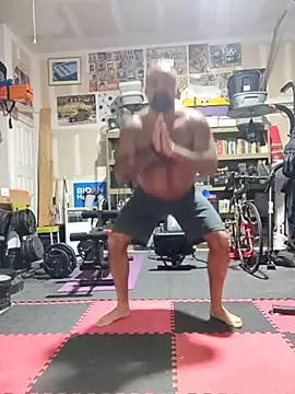 Snapshot of chainjulious chatting on December 5, 1:38 pm chainjulious online show from December 5, 1:38 pm