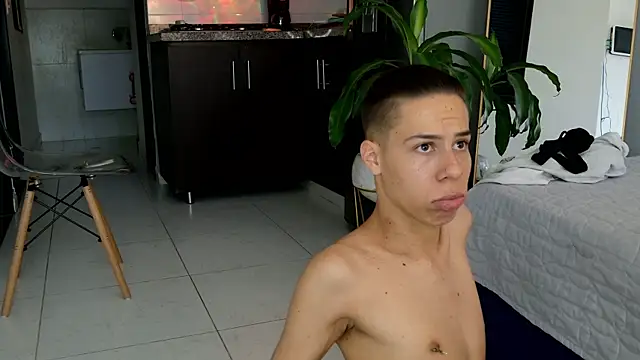 grey   27 online show from February 3, 10:54 pm