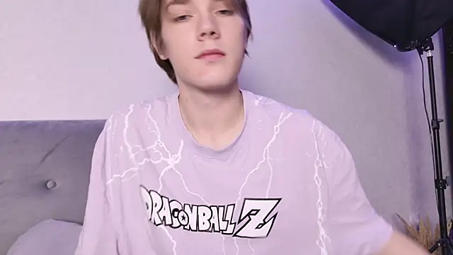 callmenineoneseven online show from October 2, 11:09 pm