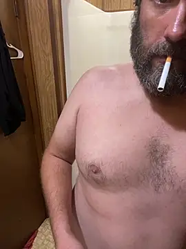 Snapshot of bigJohnson223 chatting on October 17, 5:22 am bigJohnson223 online show from October 17, 5:22 am