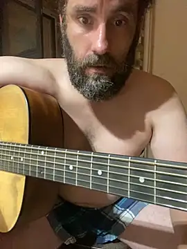 Snapshot of bigJohnson223 chatting on September 17, 4:02 am bigJohnson223 online show from September 17, 4:02 am