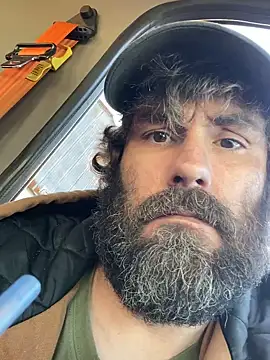 Snapshot of bigJohnson223 chatting on December 6, 9:35 pm bigJohnson223 online show from December 6, 9:35 pm