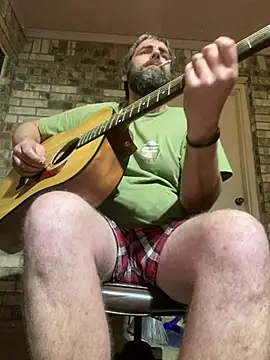 Snapshot of bigJohnson223 chatting on March 9, 5:44 am bigJohnson223 online show from March 9, 5:44 am