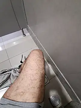 Snapshot of johny_69d@xh chatting on December 17, 7:50 am johny 69dxh online show from December 17, 7:50 am