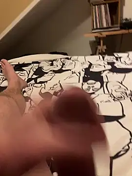 LivingLegend1978 online show from December 8, 8:30 am