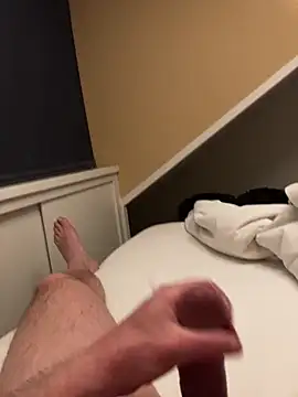 LivingLegend1978 online show from April 3, 10:06 pm