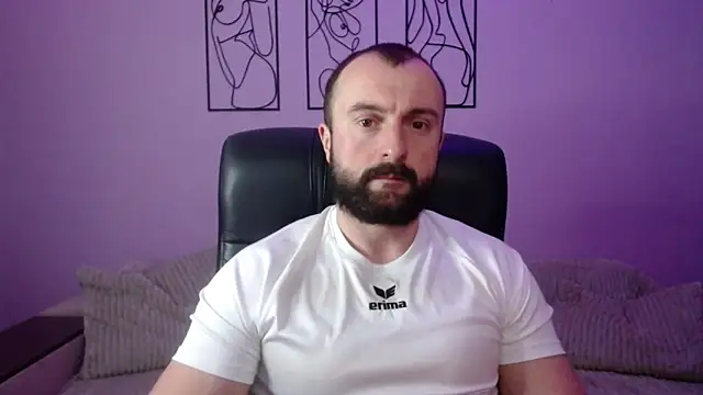 brindlefly6969 online show from April 17, 10:29 am