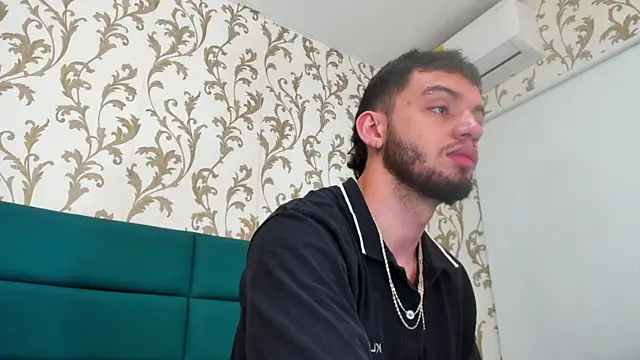 Michael magno online show from December 26, 1:21 pm