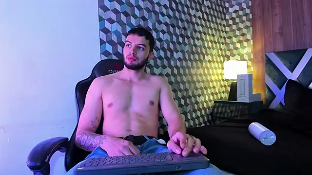 Michael magno online show from January 18, 2:12 pm