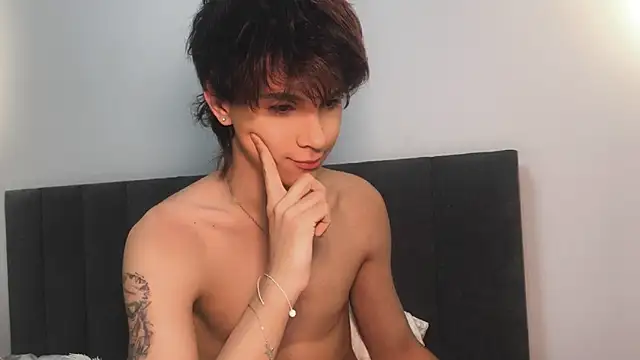 k0sta  online show from February 10, 5:03 am