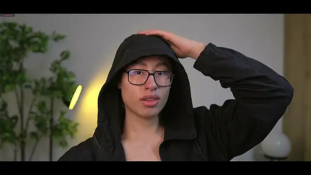 SrLuis18 online show from September 27, 11:24 pm