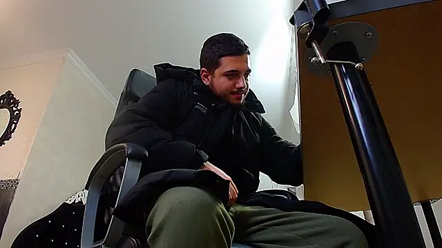 Snapshot of JoshKnights chatting on October 28, 5:54 am JoshKnights online show from October 28, 5:54 am