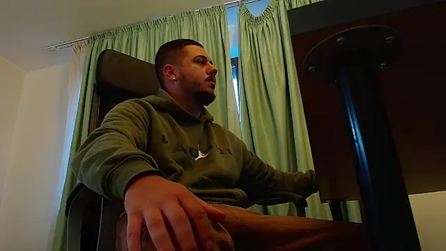 Snapshot of JoshKnights chatting on September 14, 4:47 am JoshKnights online show from September 14, 4:47 am