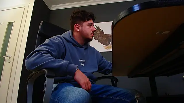 Snapshot of JoshKnights chatting on March 15, 5:52 am JoshKnights online show from March 15, 5:52 am