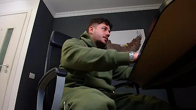 Snapshot of JoshKnights chatting on February 10, 6:09 am JoshKnights online show from February 10, 6:09 am