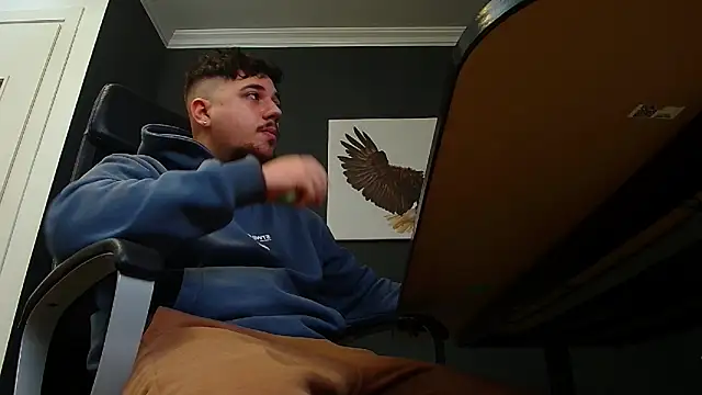 Snapshot of JoshKnights chatting on January 25, 5:40 am JoshKnights online show from January 25, 5:40 am