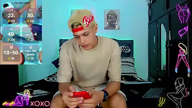 Snapshot of Liamscott_ chatting on October 10, 1:54 am Liamscott  online show from October 10, 1:54 am