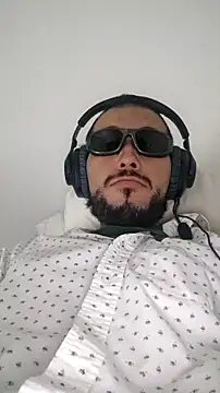 Snapshot of Yeye25199 chatting on October 18, 12:54 pm Yeye25199 online show from October 18, 12:54 pm