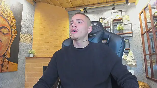 Snapshot of JordanThompson_ chatting on March 19, 7:38 pm JordanThompson  online show from March 19, 7:38 pm