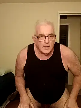 Snapshot of ShoreCock chatting on December 12, 5:20 am ShoreCock online show from December 12, 5:20 am