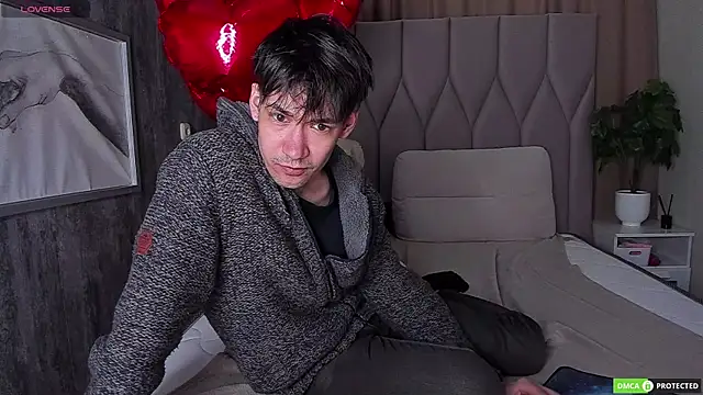 CalvinOwens online show from March 12, 3:35 am