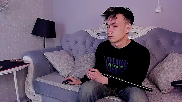 CalvinOwens online show from February 2, 3:32 am