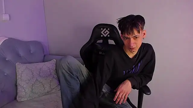 CalvinOwens online show from January 31, 3:30 am