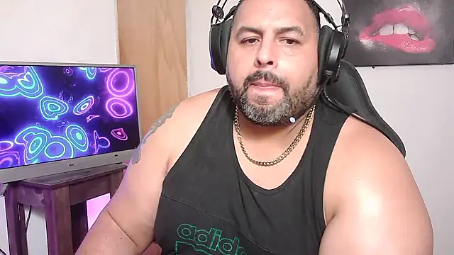 Snapshot of rodrix54 chatting on February 1, 12:29 am rodrix54 online show from February 1, 12:29 am