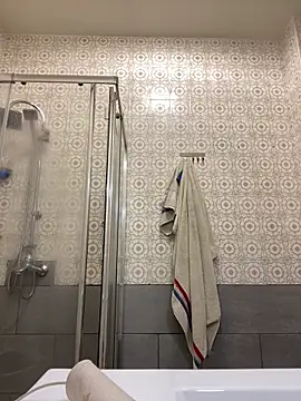 BostonGeorge27 online show from February 7, 12:20 am