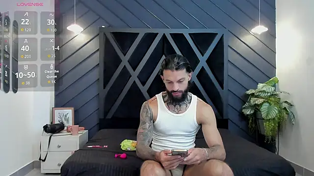 Apolo Bianco  online show from September 10, 11:25 pm