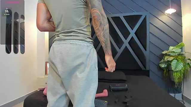 Apolo Bianco  online show from September 9, 11:25 pm